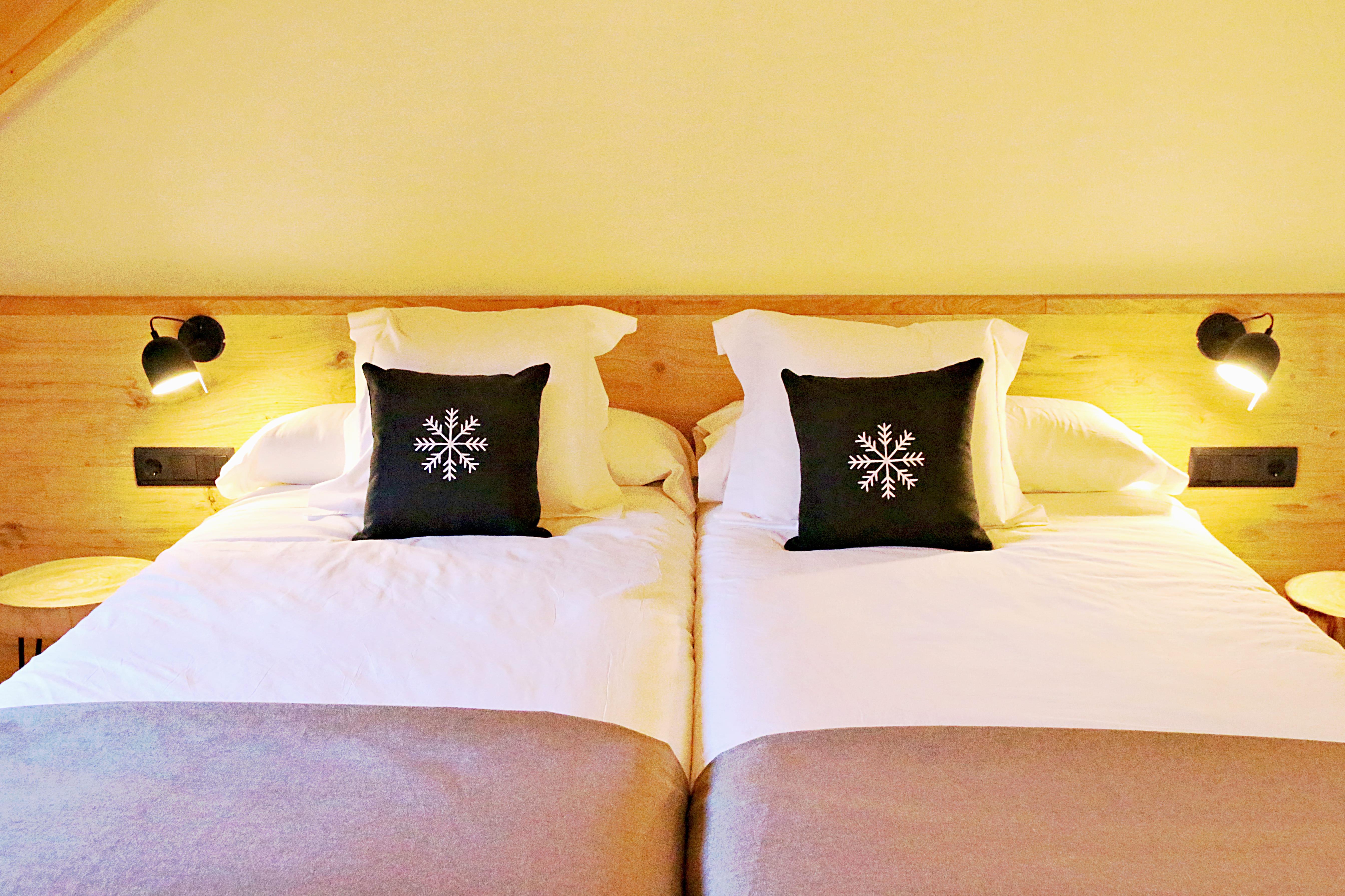Hotel Lo Paller Valencia D'Aneu Ngoại thất bức ảnh