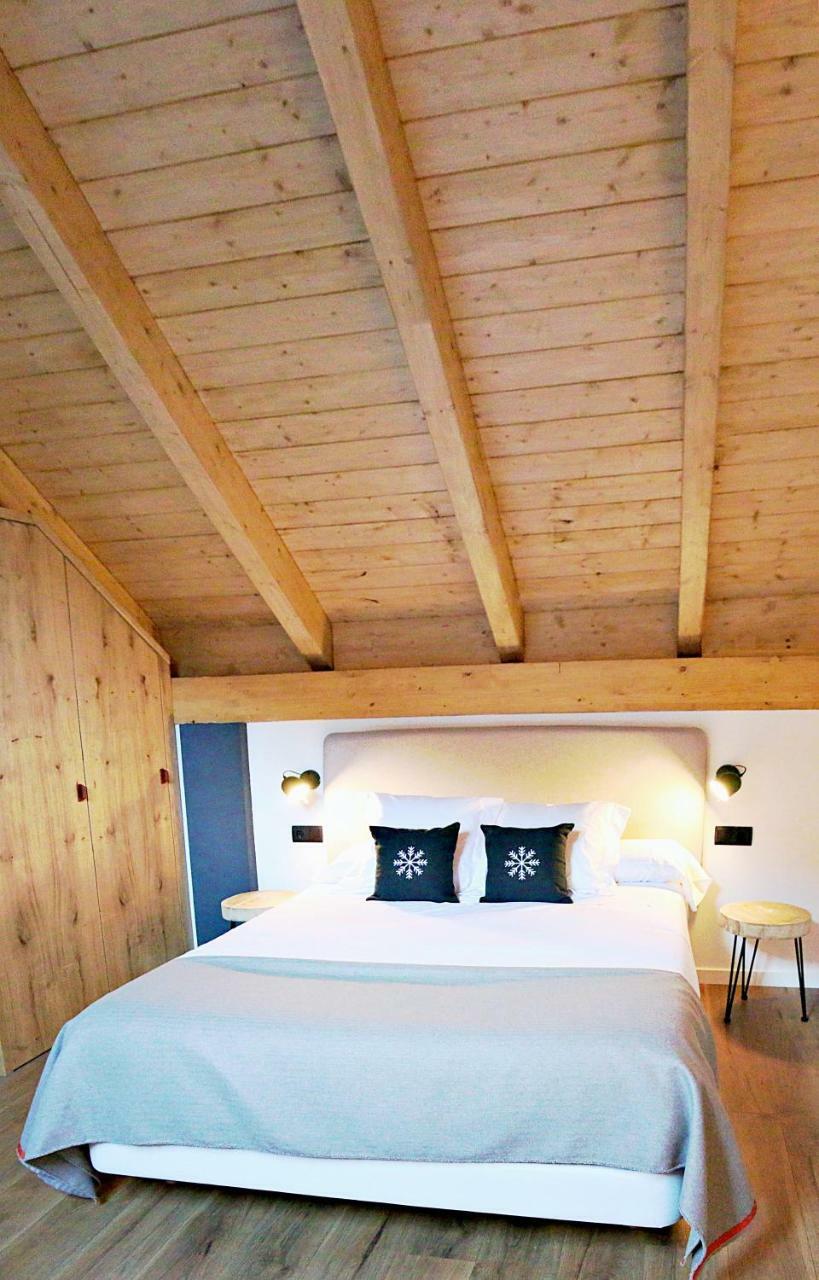 Hotel Lo Paller Valencia D'Aneu Ngoại thất bức ảnh
